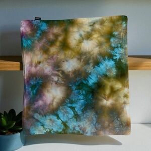 Unique Ice Dyed Pillow Case